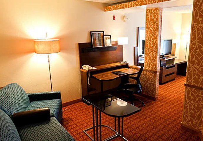 Fairfield Inn & Suites By Marriott Tulsa Central Room photo